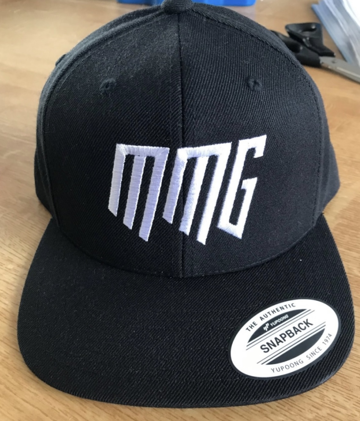 Kšiltovka snapback MMG - unisex černá 